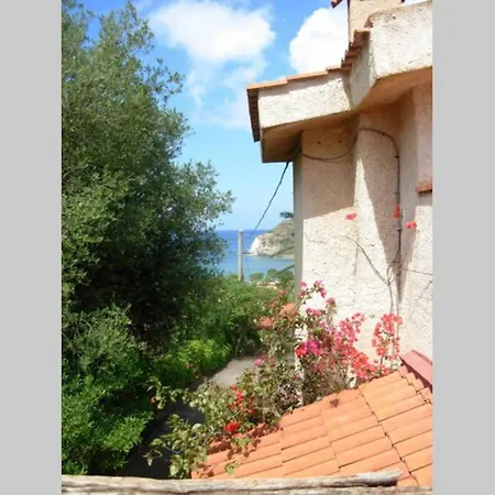 Ferienhaus Rodalu, Indipendente A 300m Dal Mare Con Vista Panoramica!