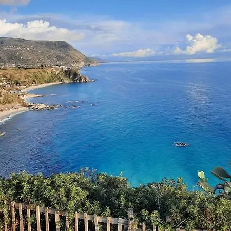 Ferienhaus Rodalu, Indipendente A 300m Dal Mare Con Vista Panoramica! Santa Maria (Vibo Valentia)